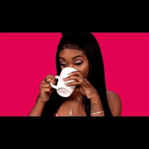 Meet your Posher, Alivia